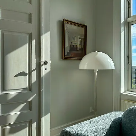 Apartment Stucco Flat From 1905 In Vibrant Bispebjerg