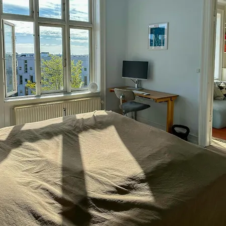 Apartment Stucco Flat From 1905 In Vibrant Bispebjerg