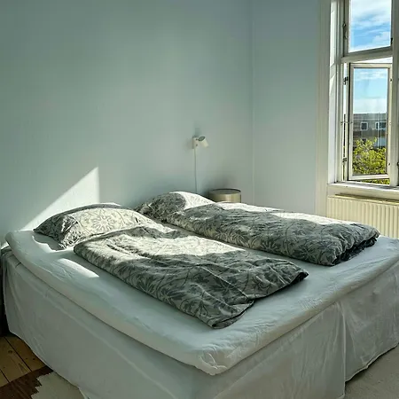 Apartment Stucco Flat From 1905 In Vibrant Bispebjerg *