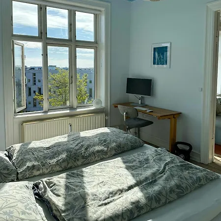 Stucco Flat From 1905 In Vibrant Bispebjerg Apartment Kopenhagen